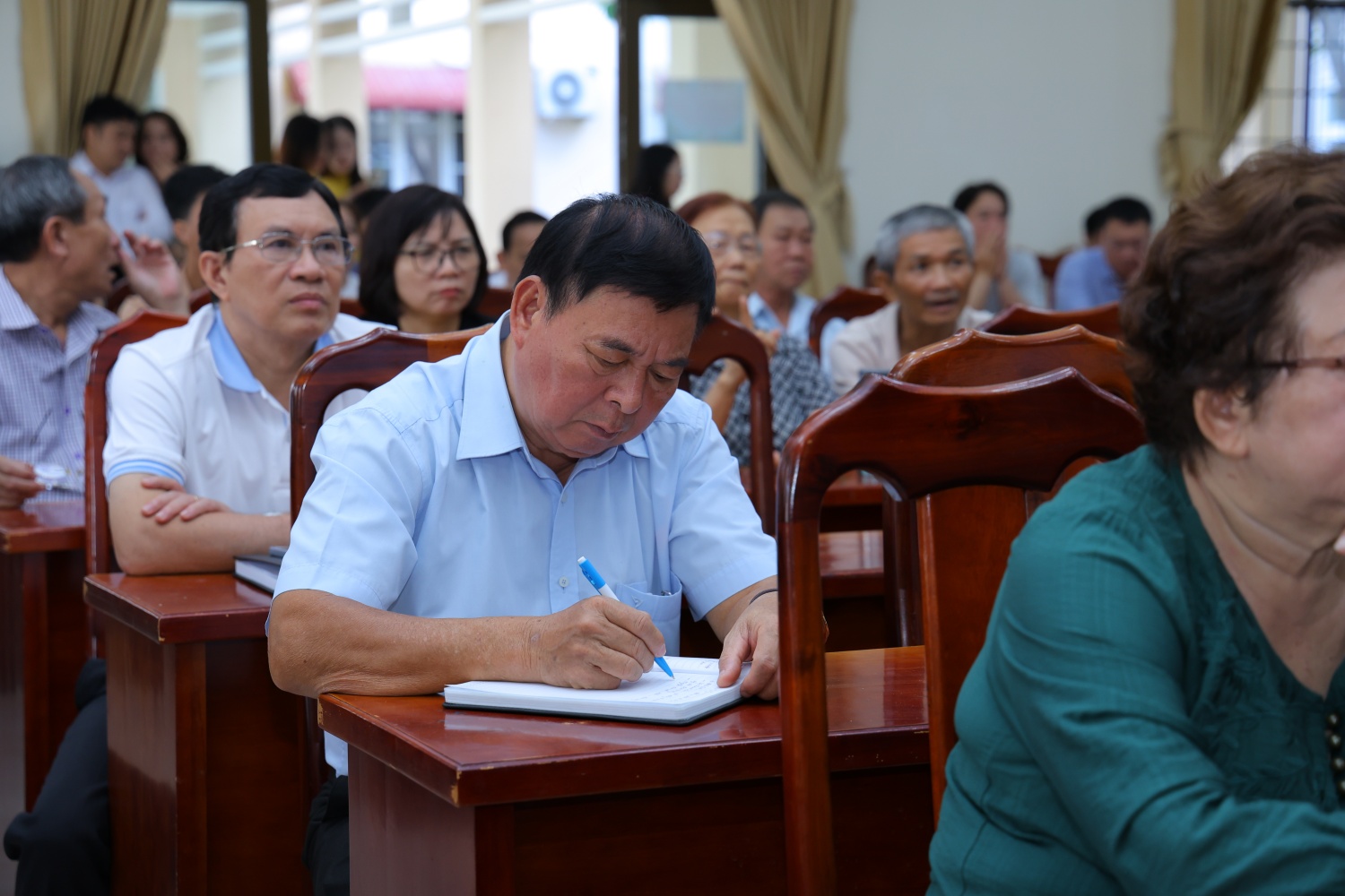 Cử tri phường Vũng Tàu (TP. Hồ Chí Minh) gửi gắm kỳ vọng vào Petrovietnam Cử tri phường Vũng Tàu (TP. Hồ Chí Minh) gửi gắm kỳ vọng vào Petrovietnam