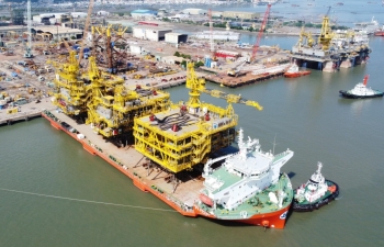 Dịch vụ dầu khí vươn tầm quốc tế