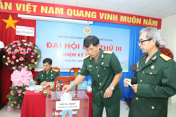 Hội CCB Trường Cao đẳng Dầu khí tổ chức thành công Đại hội lần thứ III