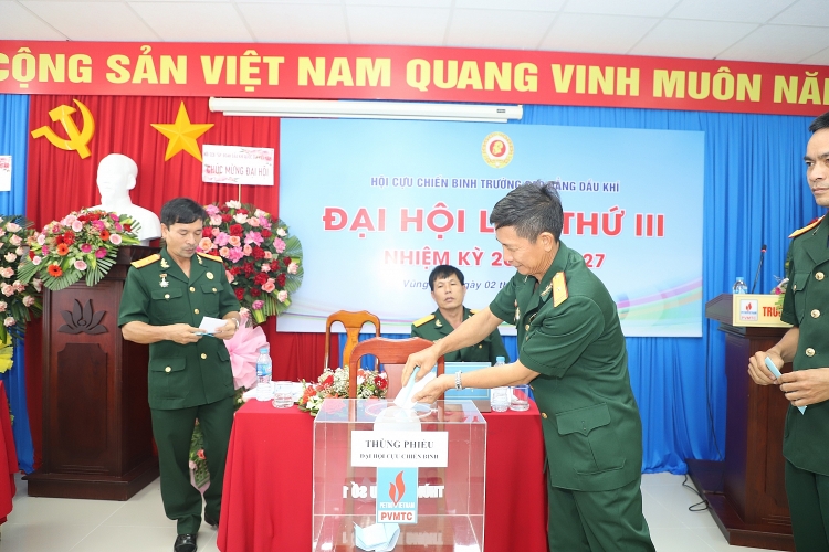 Hội CCB Trường Cao đẳng Dầu khí tổ chức thành công Đại hội lần thứ III