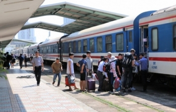 Đường sắt tăng cường hàng chục chuyến tàu trong tháng 6
