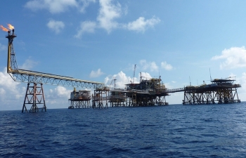 Petrovietnam giữ vững vị trí "đầu tàu" của nền kinh tế