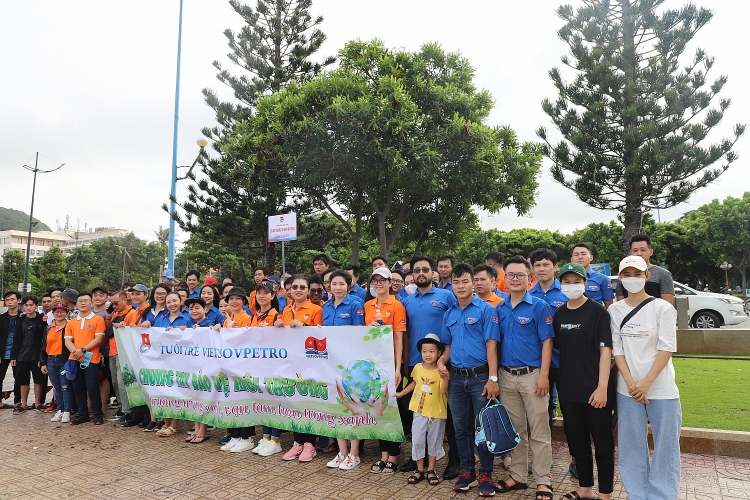 Tuổi trẻ Vietsovpetro chung tay góp hành động nhỏ, lan tỏa ý nghĩa lớn Tuổi trẻ Vietsovpetro chung tay góp hành động nhỏ, lan tỏa ý nghĩa lớn