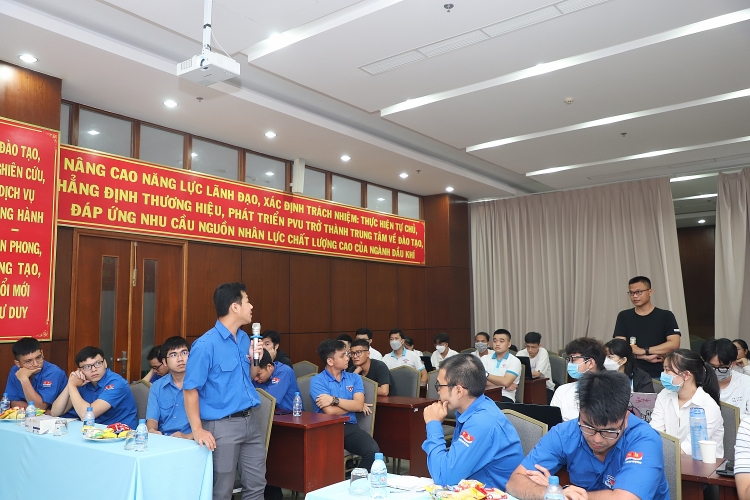 Chi hội SPE PVU phối hợp với Đoàn ĐVLGK Vietsovpetro sinh hoạt chuyên đề khoa học công nghệ