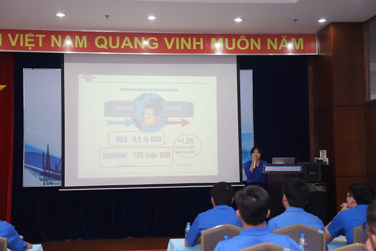 Chi hội SPE PVU phối hợp với Đoàn ĐVLGK Vietsovpetro sinh hoạt chuyên đề khoa học công nghệ