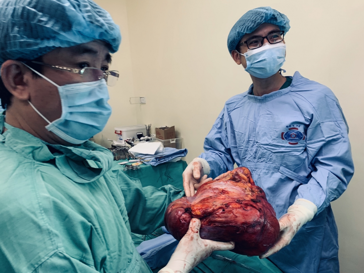 Bệnh viện K phẫu thuật thành công loại bỏ u sau phúc mạc kích thước khủng 40cm