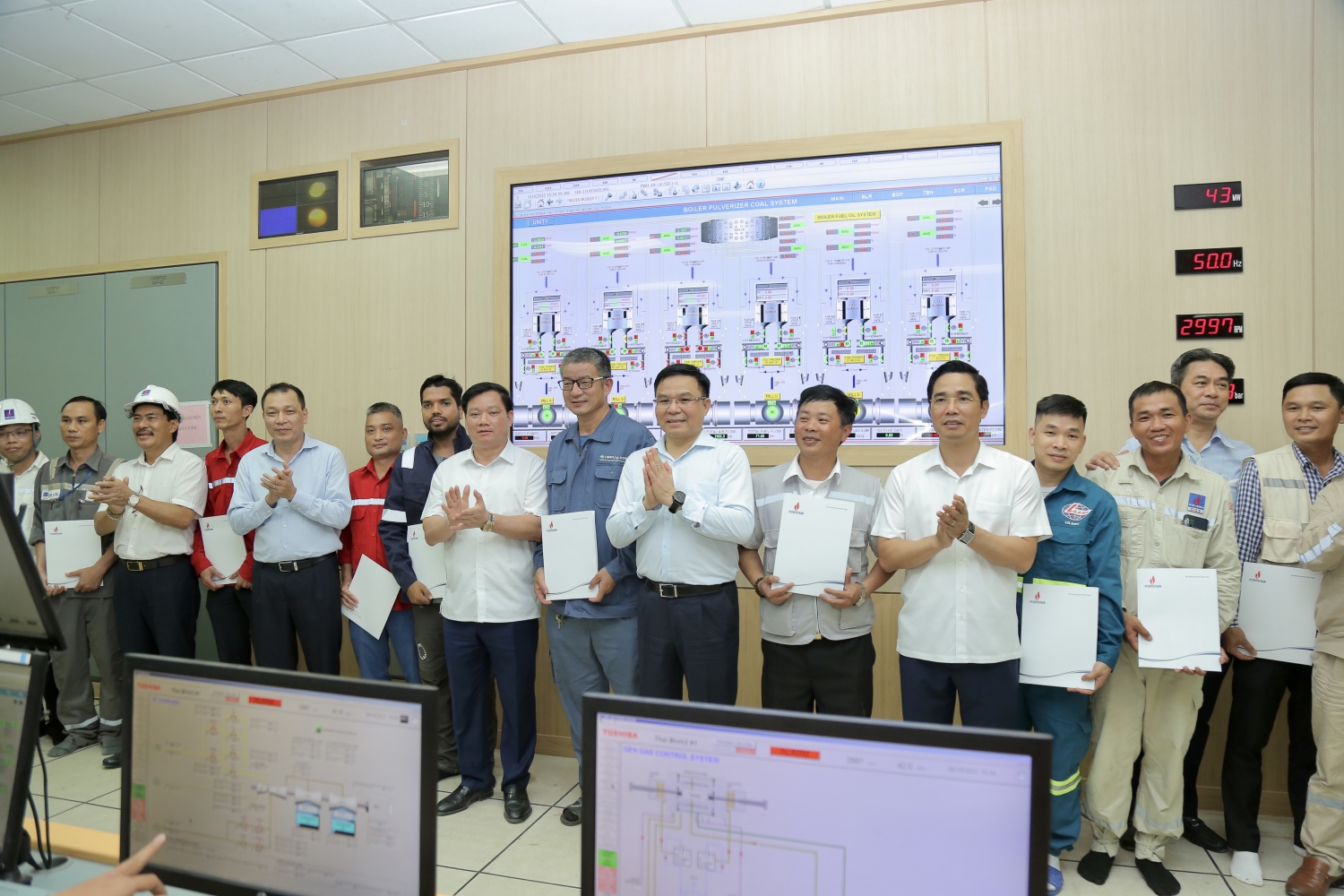 NMNĐ Thái Bình 2 thành công hòa lưới điện bằng than Tổ máy số 1