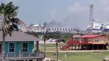 Mỹ: Texas ngừng hoạt động ở cảng Freeport LNG khiến các nhà sản xuất đá phiến "quay cuồng"
