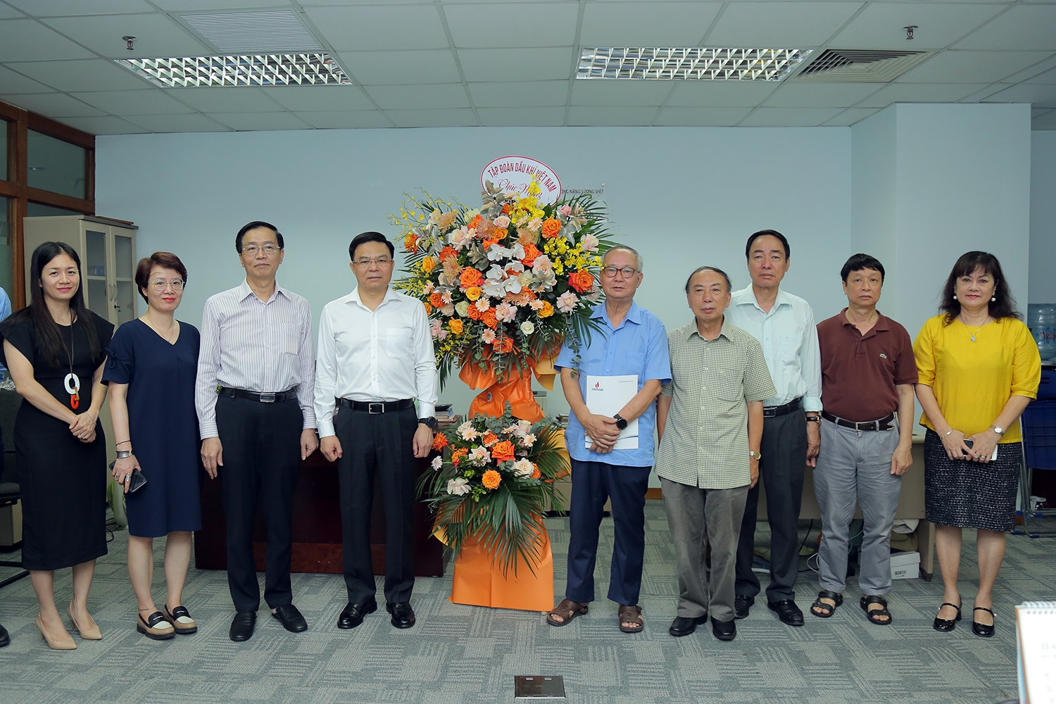Mong Công ty CP Truyền thông Năng lượng Việt và Thời Mới Media tiếp tục đồng hành cùng Petrovietnam