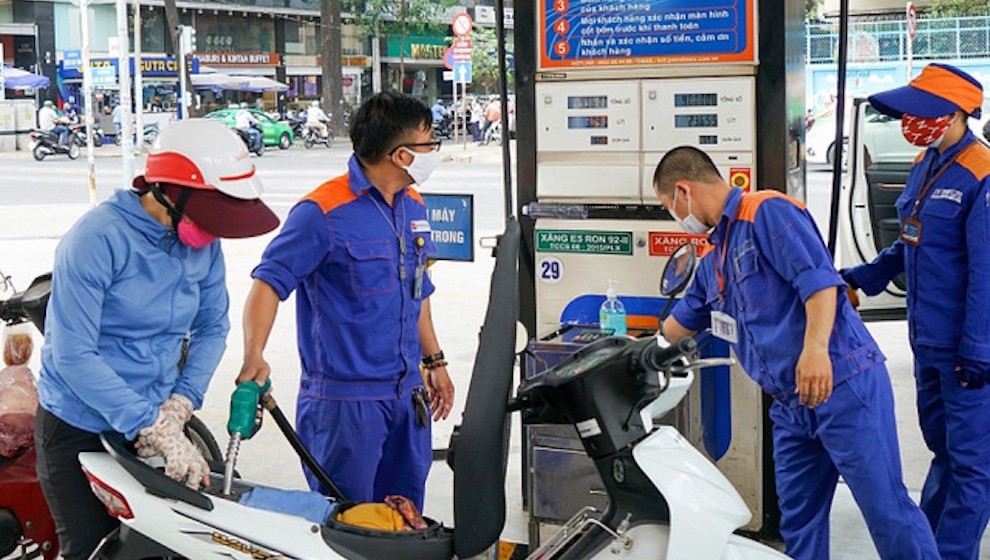 VCCI đề nghị bỏ thuế tiêu thụ đặc biệt với xăng, dầu trong tháng 7