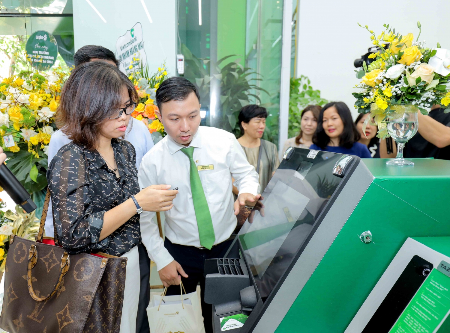 Vietcombank Ba Đình khai trương trụ sở mới và ra mắt chuỗi trải nghiệm dịch vụ ngân hàng số