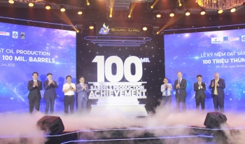 Hoàng Long JOC tổ chức lễ kỷ niệm đạt sản lượng 100 triệu thùng dầu