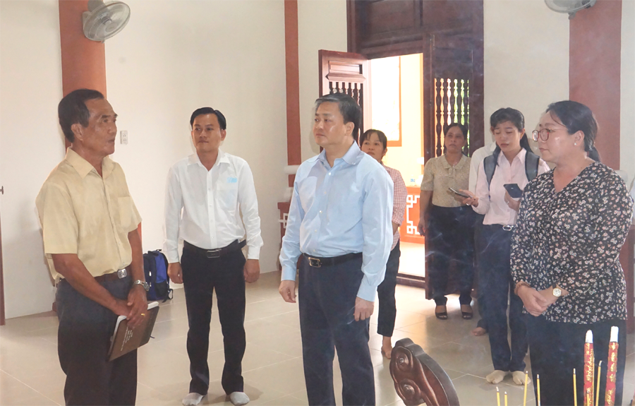 Bến Tre: Bí thư Tỉnh ủy Lê Đức Thọ khảo sát Chùa Tuyên Linh và Khu lưu niệm cụ Nguyễn Sinh Sắc