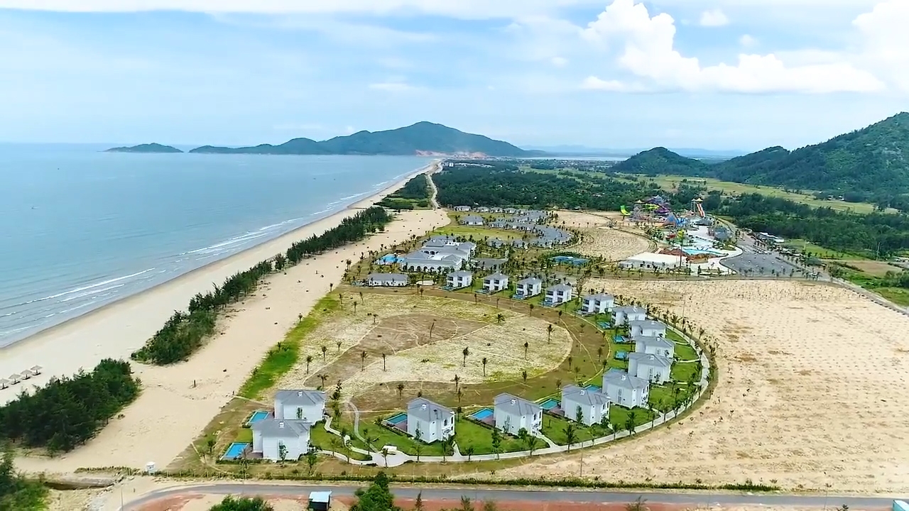 Những bãi biển hấp dẫn du khách ở Hà Tĩnh