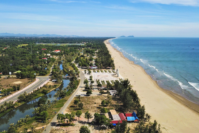 Những bãi biển hấp dẫn du khách ở Hà Tĩnh