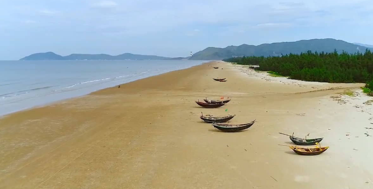 Những bãi biển hấp dẫn du khách ở Hà Tĩnh