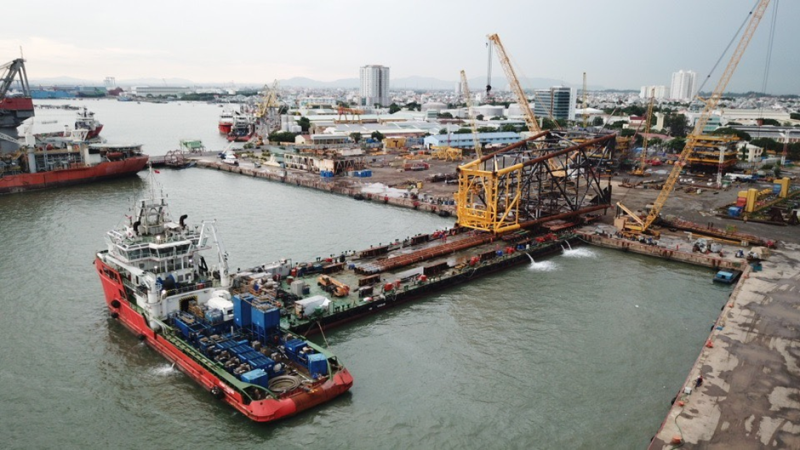 Hạ thủy thành công khối Chân đế RC-RB1 thuộc dự án phát triển mỏ Rồng
