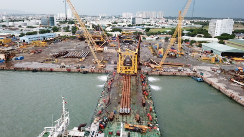 Hạ thủy thành công khối Chân đế RC-RB1 thuộc dự án phát triển mỏ Rồng