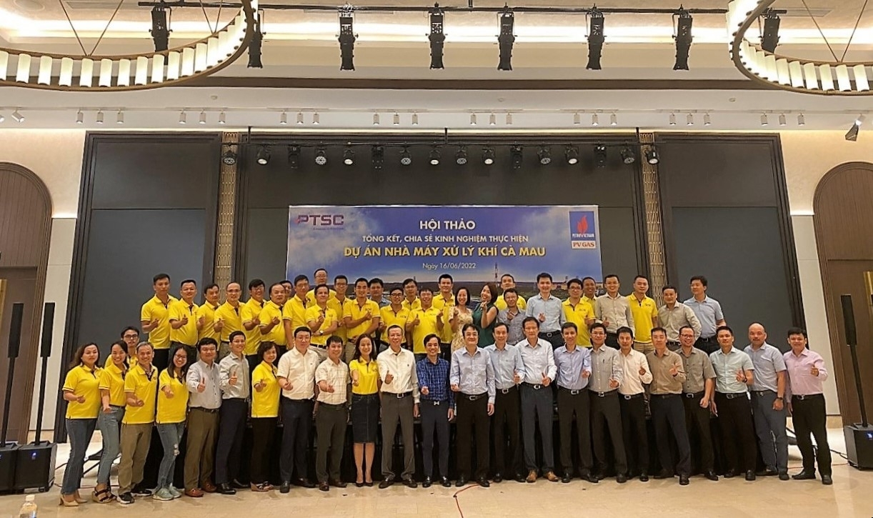 Tổng công ty PVGAS và PTSC chụp hình lưu niệm tại Hội thảo