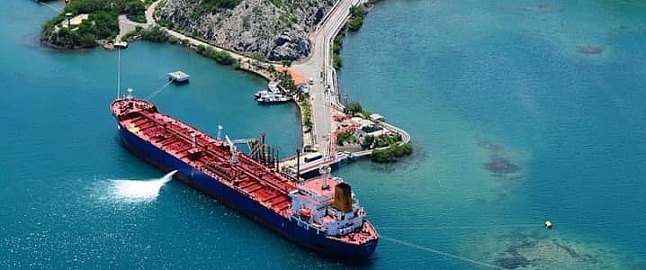 Chuyên gia Kpler: Giá dầu nên ở mức ba chữ số
