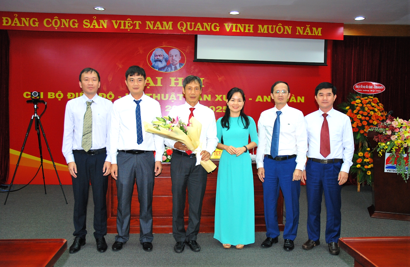 Vietsovpetro tổ chức thành công Đại hội điểm Chi bộ Điều độ – Kỹ thuật sản xuất – An toàn
