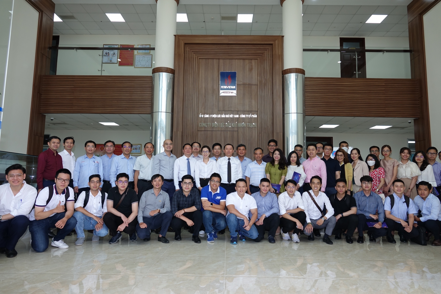 Các đại biểu tham dự Hội thảo