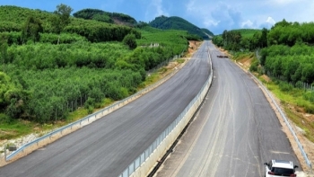 Nhà thầu dồn toàn lực đưa 4 dự án thành phần cao tốc Bắc-Nam về đích trong năm 2022