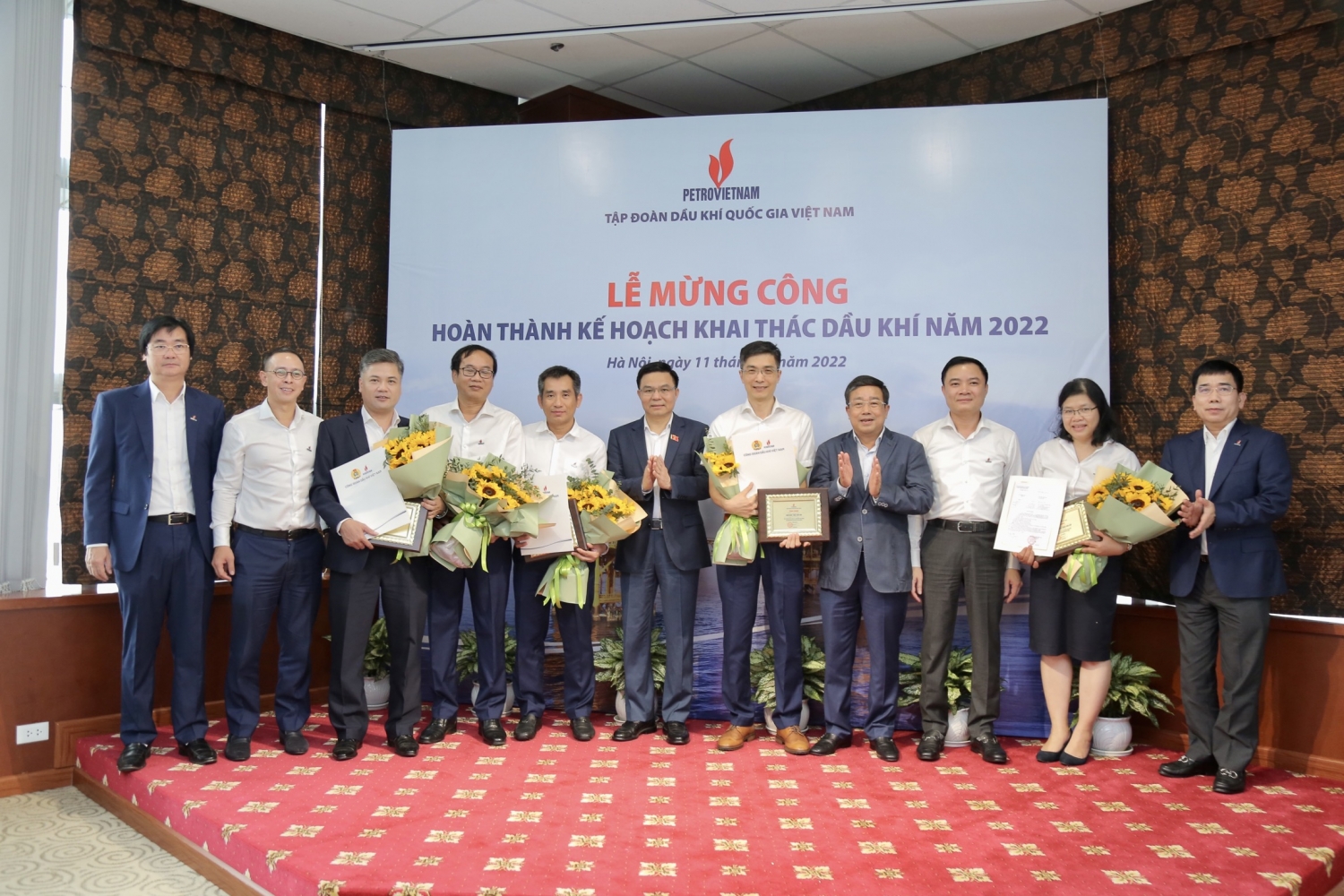 Petrovietnam mừng công hoàn thành sản lượng khai thác dầu khí và các chỉ tiêu tài chính năm 2022 Các sự kiện nổi bật của Petrovietnam trong tuần từ ngày 6/11 đến 13/11/2022