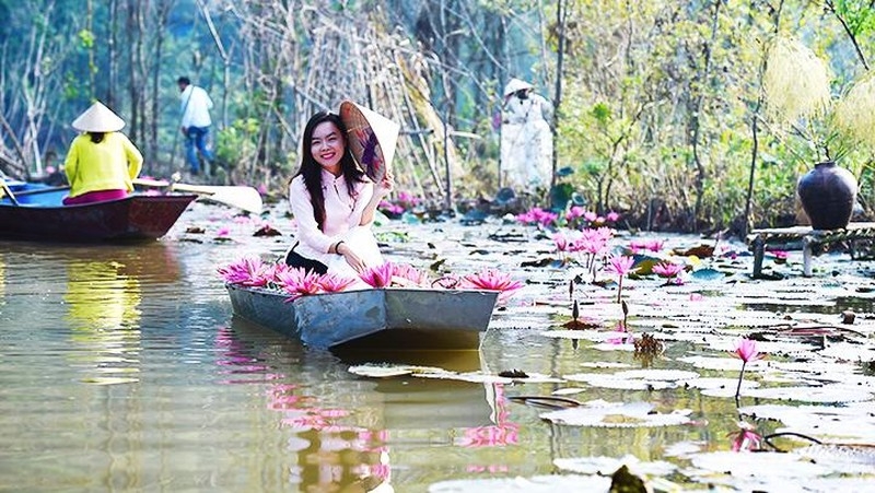 Trên dòng suối Yến - Hà Nội Trên dòng suối Yến