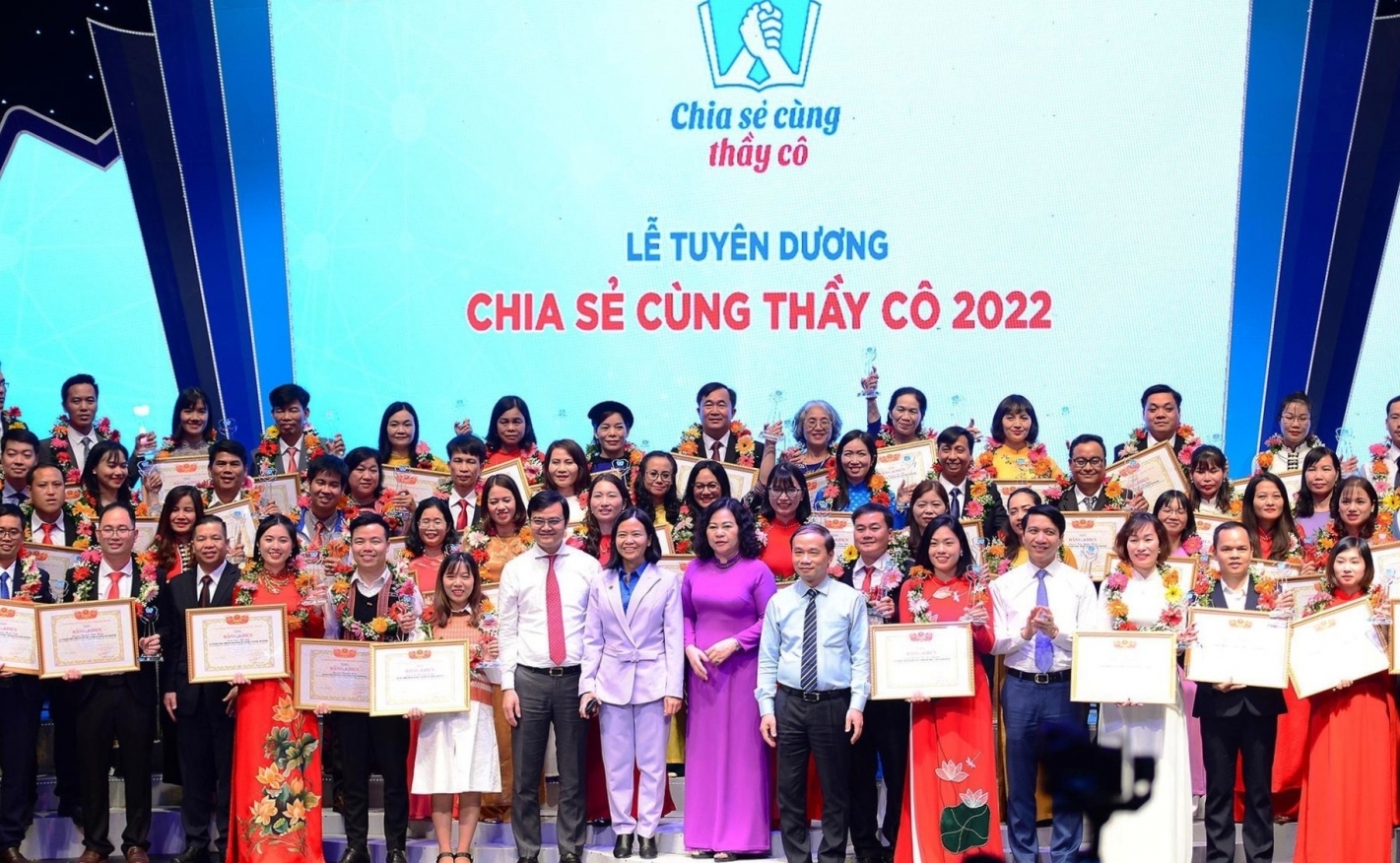 Tuyên dương 68 thầy, cô giáo tiêu biểu năm 2022