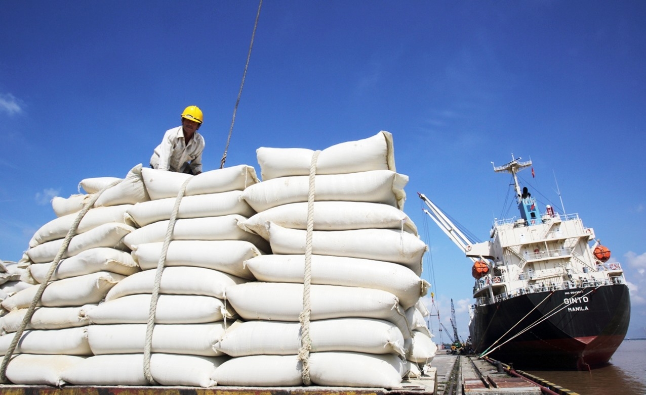 Xuất khẩu gạo tháng 10 tăng cao kỷ lục