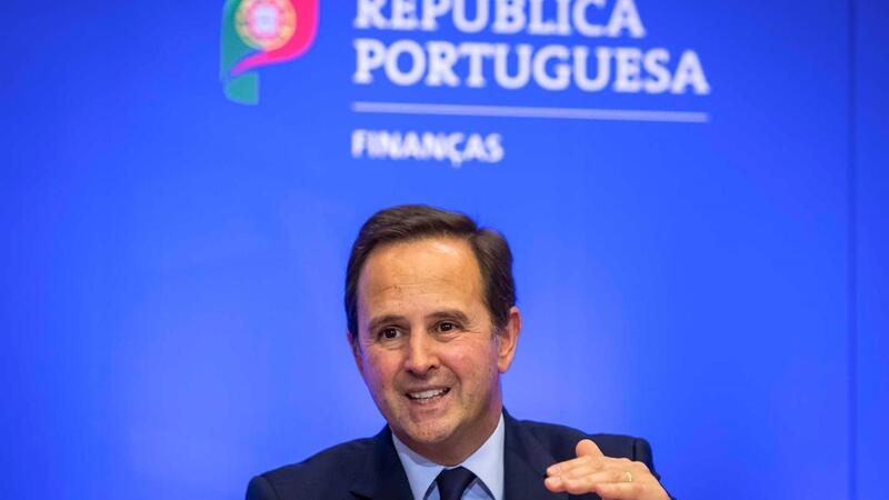 Sau năng lượng, Bồ Đào Nha sẽ đánh thuế mạnh các công ty lương thực