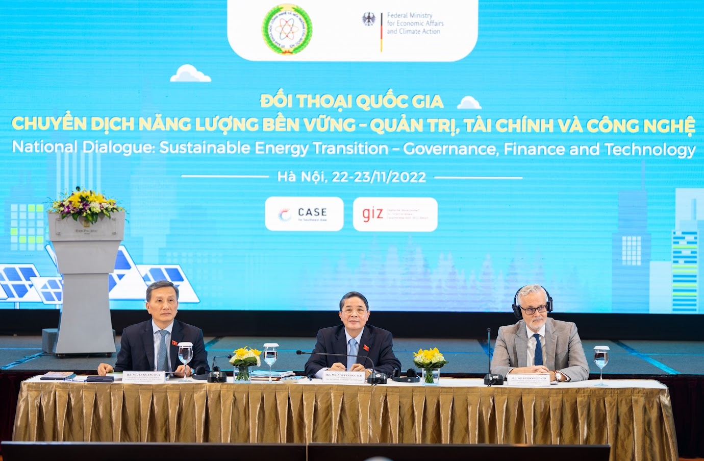 Việt Nam đang nỗ lực chuyển dịch năng lượng