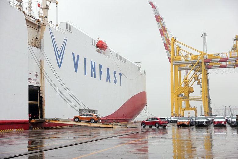 Vinfast xuất khẩu lô xe điện đầu tiên ra thế giới