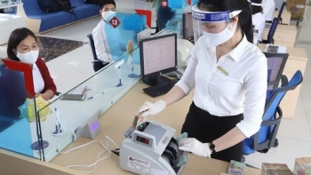 Tin ngân hàng ngày 30/11: Tổng dư nợ tín dụng tại TP HCM đạt hơn 3.200 tỷ đồng, tăng 19,5%