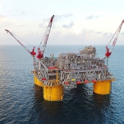 Shell bán bớt tài sản ngoài khơi Malaysia