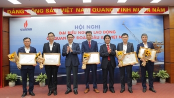 Hội nghị đại biểu người lao động Cơ quan Tập đoàn năm 2023: Thực hiện thành công "tái tạo kép"