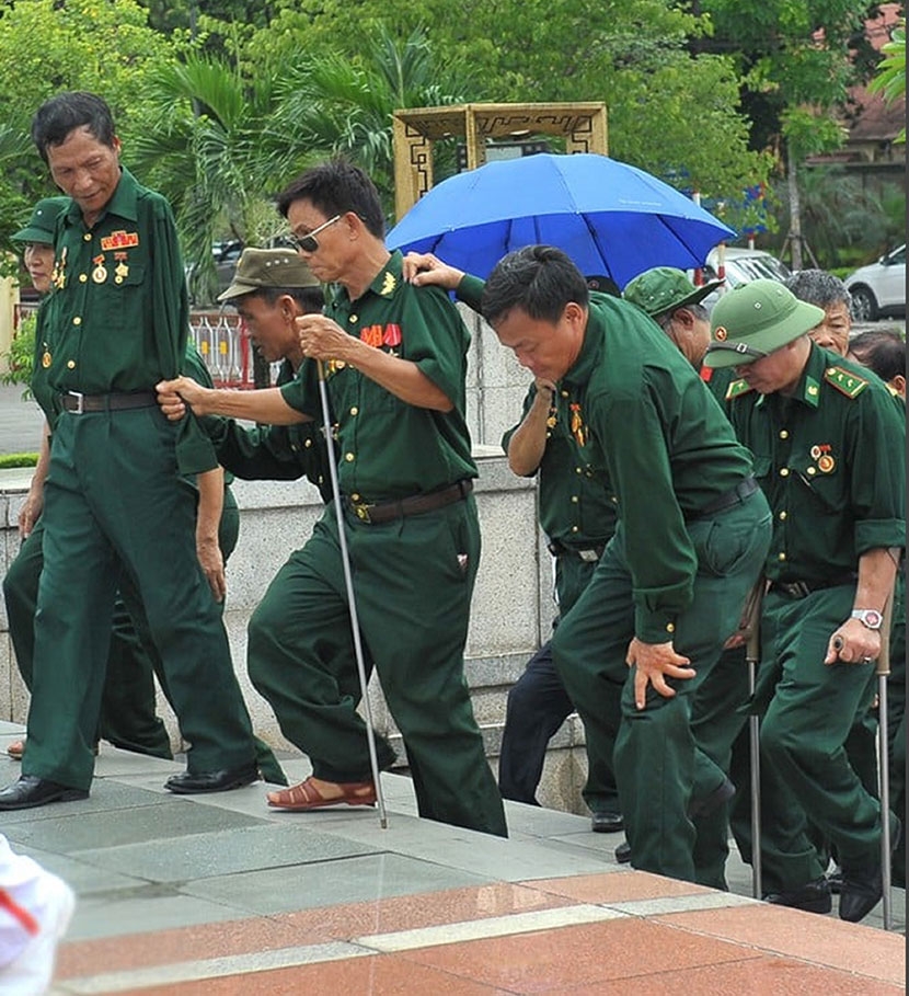 Cái giá của hòa bình là màu xanh áo lính bất tử