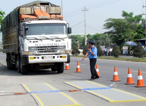 Yêu cầu Hải quan các tỉnh, thành phố không thông quan xe quá tải