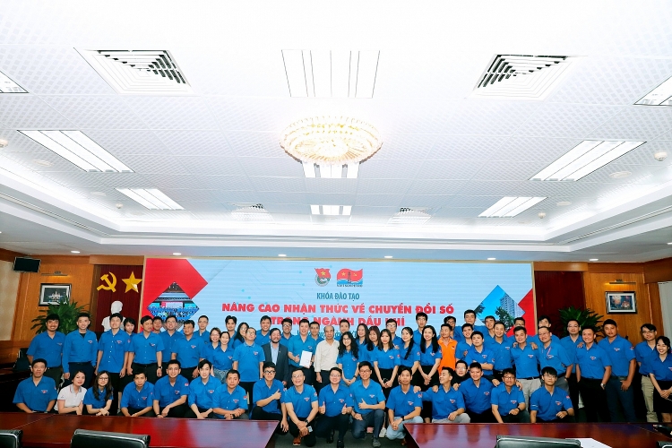 Đoàn Thanh niên Vietsovpetro tổ chức khóa đào tạo “Nâng cao nhận thức về chuyển đổi số trong ngành Dầu khí”