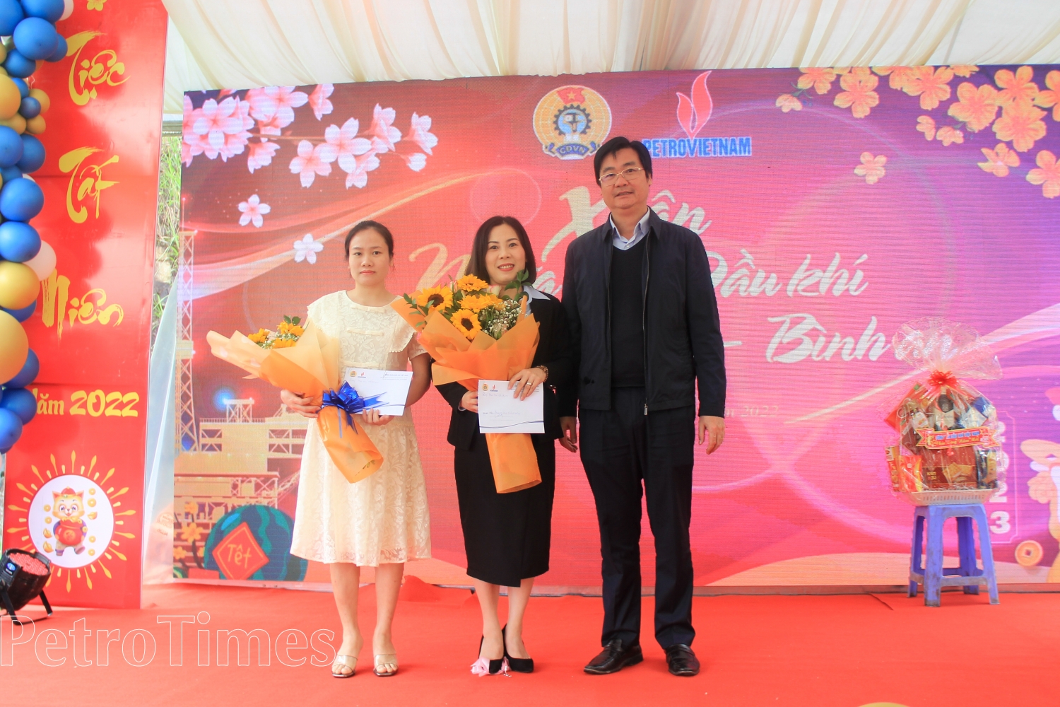 Ấm áp chương trình “Xuân nghĩa tình Dầu khí - Tết hạnh phúc, bình an