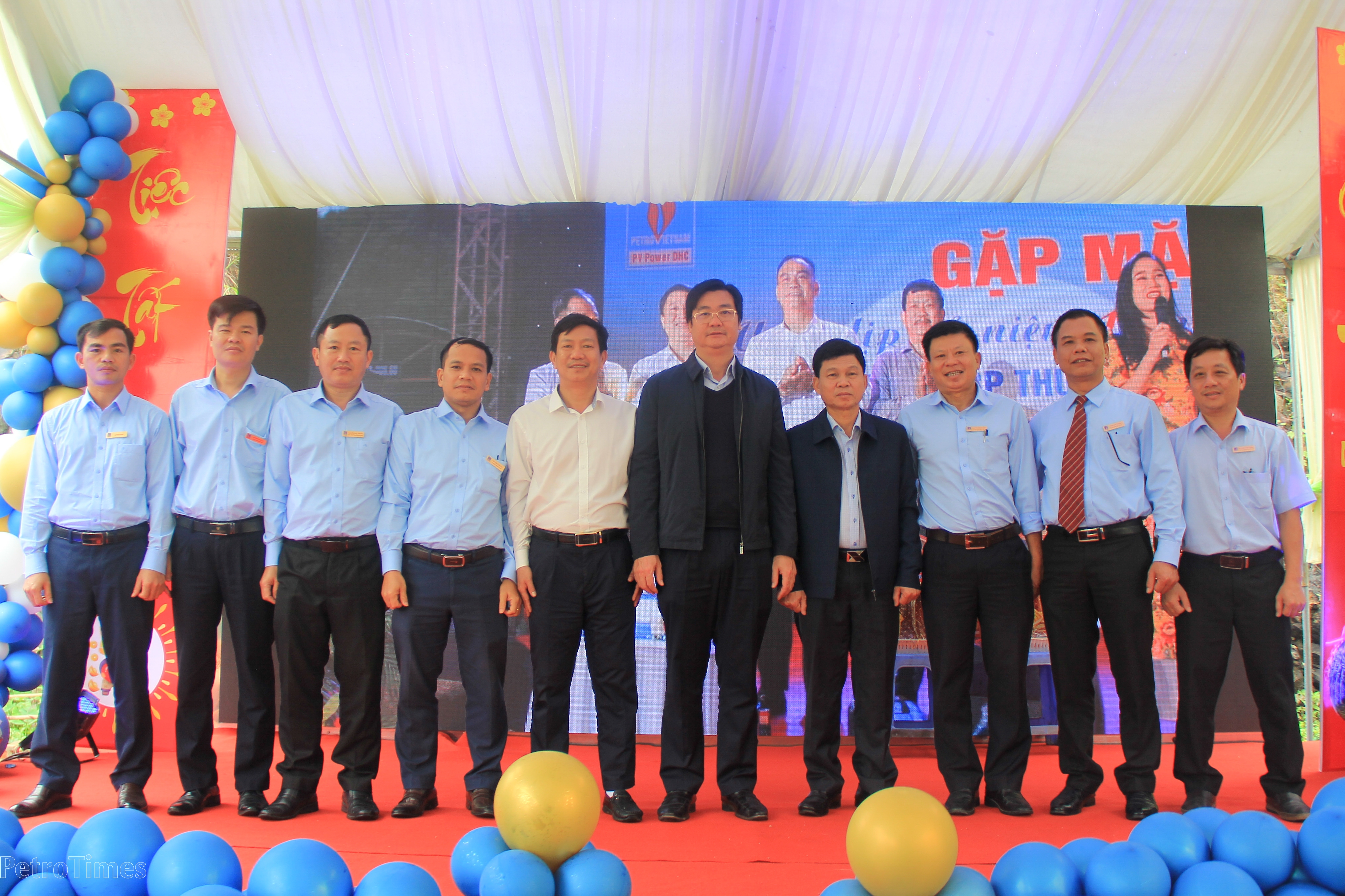Ấm áp chương trình “Xuân nghĩa tình Dầu khí - Tết hạnh phúc, bình an Ấm áp chương trình “Xuân nghĩa tình Dầu khí - Tết hạnh phúc, bình an