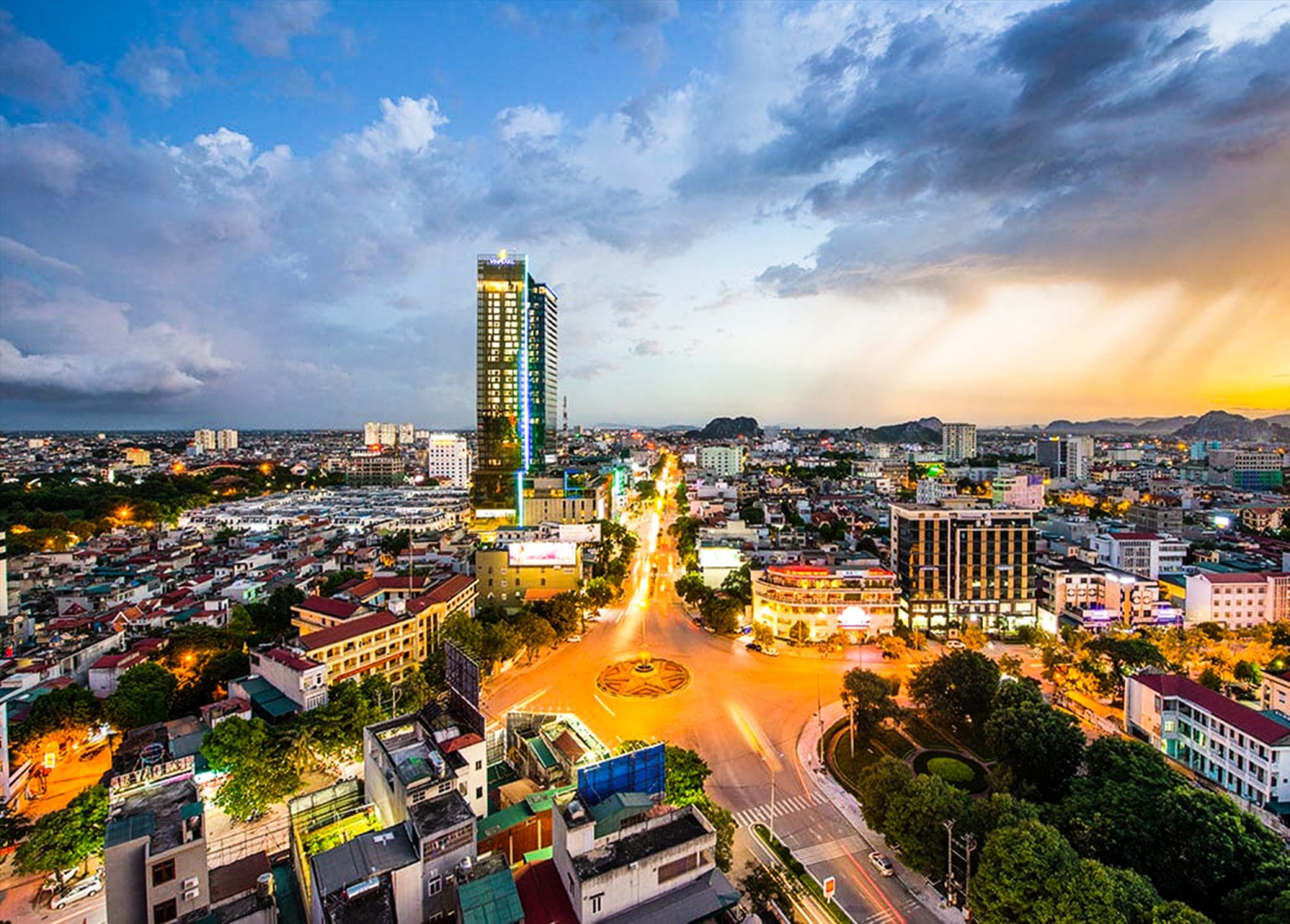 Tin bất động sản ngày 29/12: Hàng chục thửa đất tại Kon Tum bị khách hàng bỏ cọc sau khi trúng đấu giá