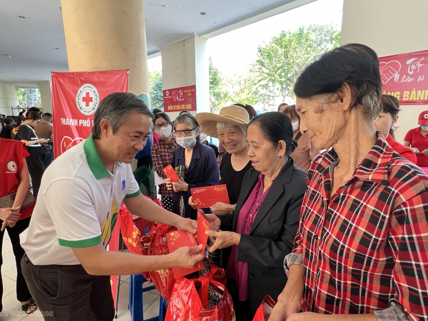 PVFCCo nhận bằng khen của UBND TP HCM