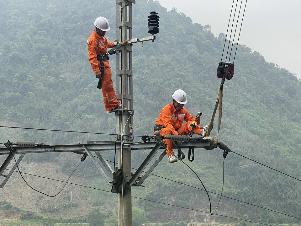 EVNNPC hoàn thành xuất sắc nhiệm vụ SXKD năm 2022