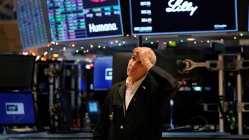 Thị trường chứng khoán thế giới ngày 31/12: Nỗ lực cuối phiên không đủ để Dow Jones khép lại năm 2022 trong sắc xanh