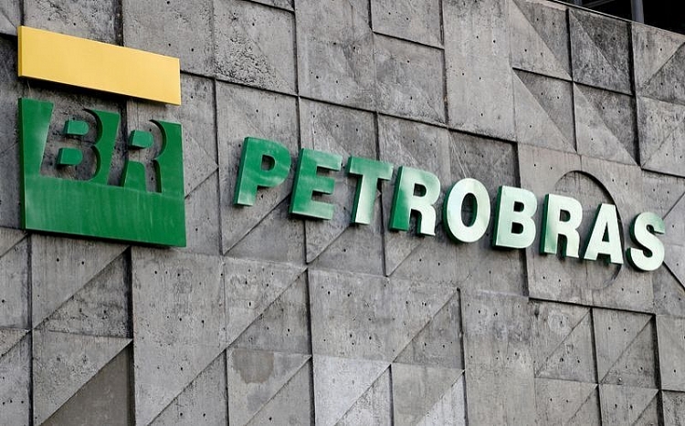 Cổ phiếu Petrobras lao dốc khi Tổng thống Lula trở lại