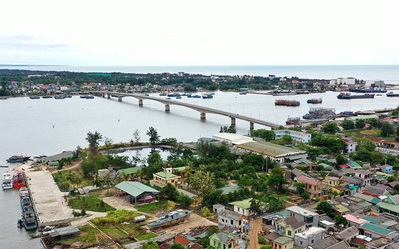Quảng Trị quyết tâm trở thành địa phương giàu, mạnh từ biển