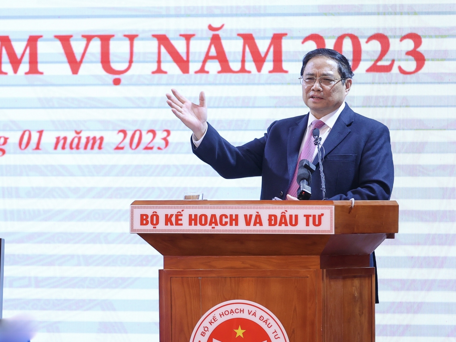 Thủ tướng: Xây dựng môi trường kinh doanh thông thoáng để huy động mọi nguồn lực cho đầu tư phát triển