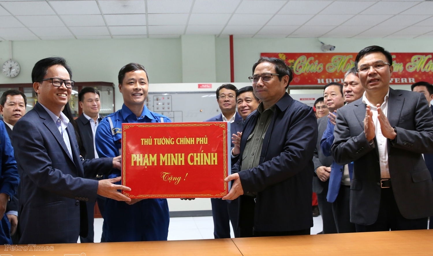 Triển khai các hoạt động đảm bảo SXKD an toàn, xuyên suốt, chăm lo Tết cho người lao động